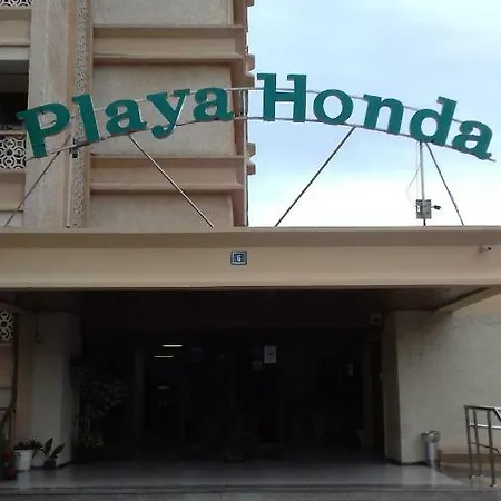 Playa Honda شقة *