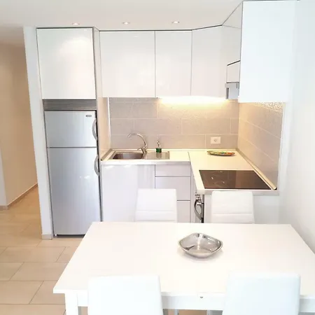 Playa Honda شقة *